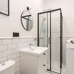 Citystay Rewolucji W Centrum Lodzi Appartamento