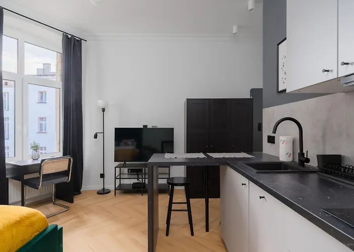 Citystay Rewolucji W Centrum Lodzi *